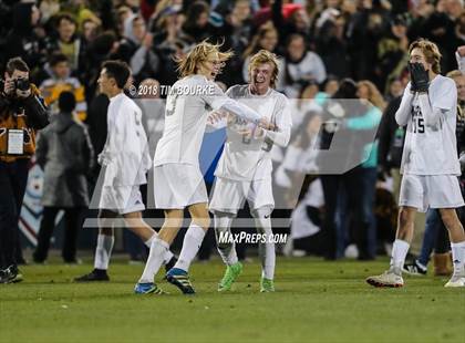 Thumbnail 1 in Arapahoe vs. Grandview (CHSAA 5A Final) photogallery.