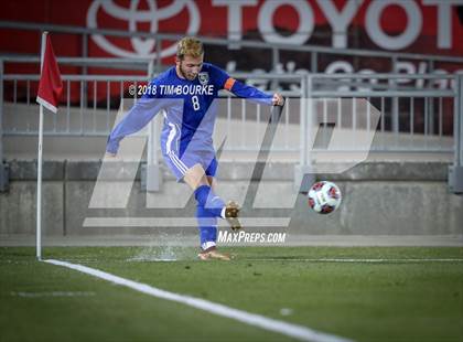 Thumbnail 2 in Arapahoe vs. Grandview (CHSAA 5A Final) photogallery.