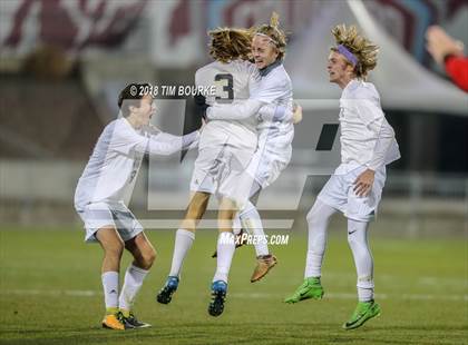 Thumbnail 3 in Arapahoe vs. Grandview (CHSAA 5A Final) photogallery.