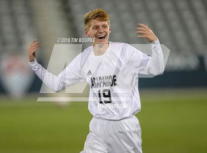 Thumbnail 1 in Arapahoe vs. Grandview (CHSAA 5A Final) photogallery.