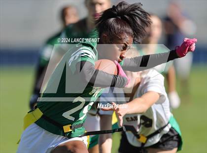 Thumbnail 2 in George Washington vs. Dakota Ridge (CHSAA 4A Second Round) photogallery.