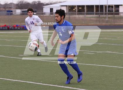 Thumbnail 1 in Pearce vs. Lakeview Centennial (Forney Invitational) photogallery.