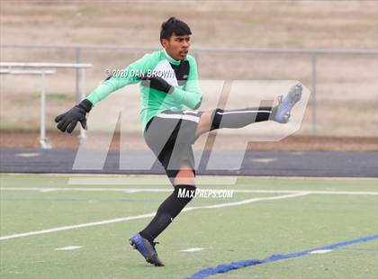 Thumbnail 1 in Pearce vs. Lakeview Centennial (Forney Invitational) photogallery.