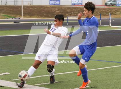 Thumbnail 1 in Pearce vs. Lakeview Centennial (Forney Invitational) photogallery.