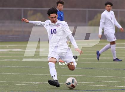 Thumbnail 2 in Pearce vs. Lakeview Centennial (Forney Invitational) photogallery.