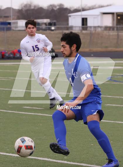 Thumbnail 2 in Pearce vs. Lakeview Centennial (Forney Invitational) photogallery.