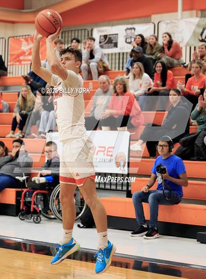 Thumbnail 3 in Grand Saline vs Mineola photogallery.