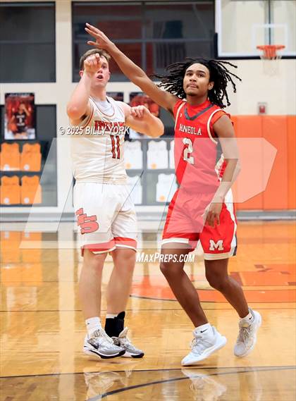 Thumbnail 2 in Grand Saline vs Mineola photogallery.