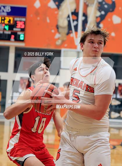 Thumbnail 2 in Grand Saline vs Mineola photogallery.