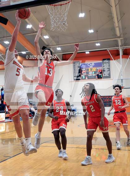 Thumbnail 1 in Grand Saline vs Mineola photogallery.
