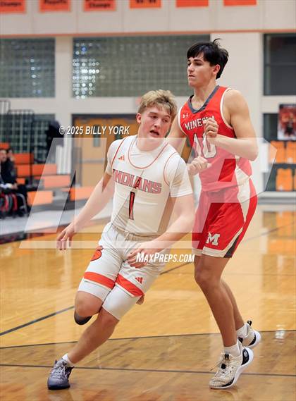 Thumbnail 2 in Grand Saline vs Mineola photogallery.