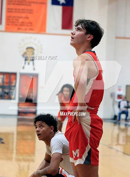 Thumbnail 2 in Grand Saline vs Mineola photogallery.