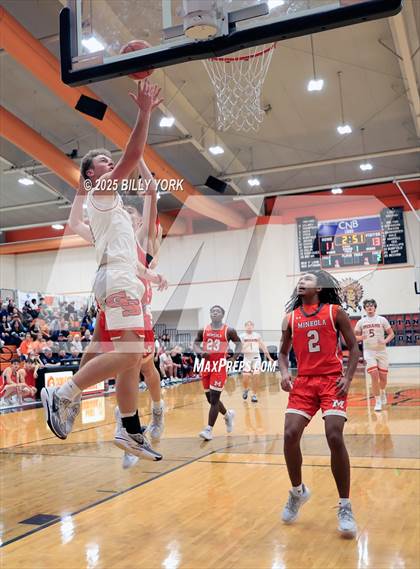 Thumbnail 3 in Grand Saline vs Mineola photogallery.