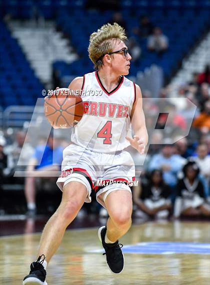 Thumbnail 1 in Gruver vs. Shelbyville (UIL 2A Final) photogallery.