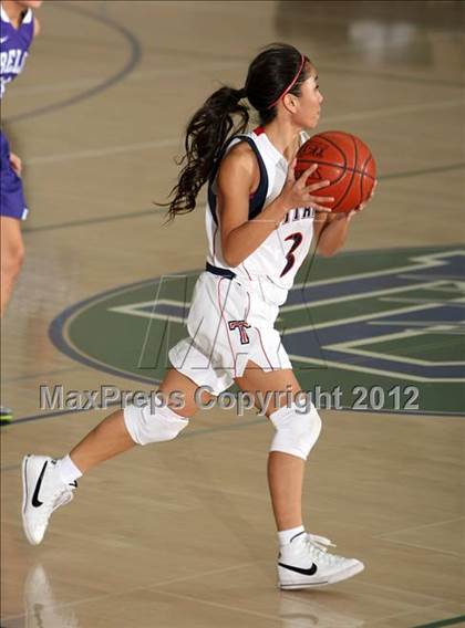 Thumbnail 3 in Bell vs. Tesoro (So Cal Holiday  Prep Classic) photogallery.