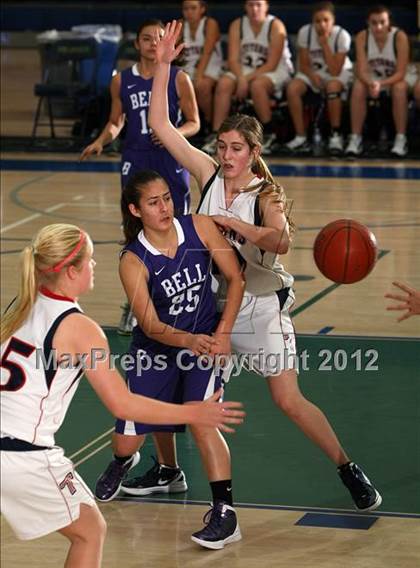 Thumbnail 2 in Bell vs. Tesoro (So Cal Holiday  Prep Classic) photogallery.