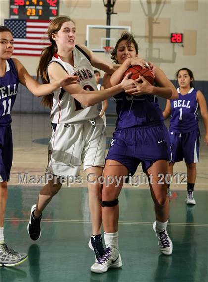 Thumbnail 3 in Bell vs. Tesoro (So Cal Holiday  Prep Classic) photogallery.