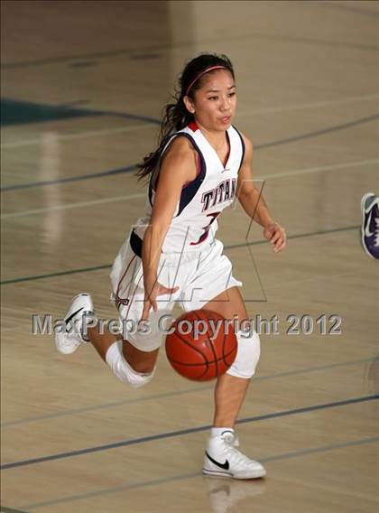 Thumbnail 1 in Bell vs. Tesoro (So Cal Holiday  Prep Classic) photogallery.