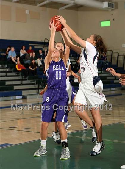 Thumbnail 1 in Bell vs. Tesoro (So Cal Holiday  Prep Classic) photogallery.