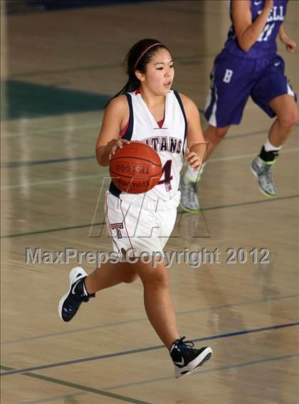 Thumbnail 3 in Bell vs. Tesoro (So Cal Holiday  Prep Classic) photogallery.