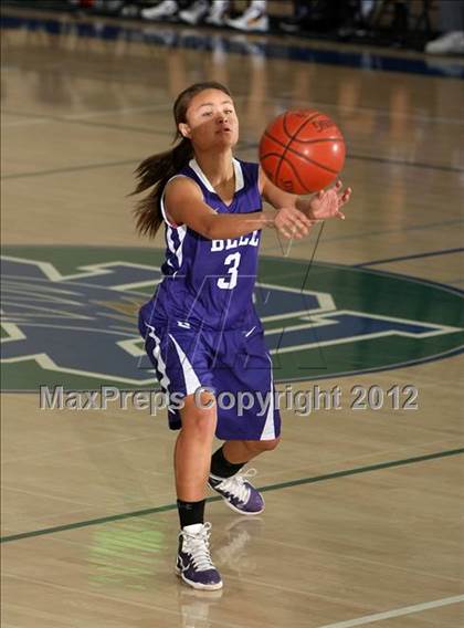 Thumbnail 1 in Bell vs. Tesoro (So Cal Holiday  Prep Classic) photogallery.