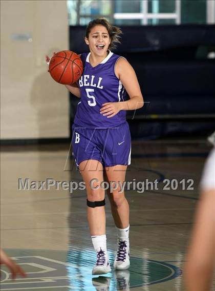 Thumbnail 1 in Bell vs. Tesoro (So Cal Holiday  Prep Classic) photogallery.