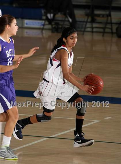 Thumbnail 3 in Bell vs. Tesoro (So Cal Holiday  Prep Classic) photogallery.