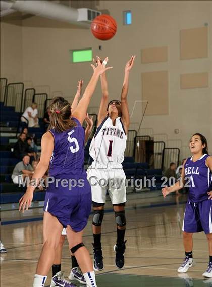 Thumbnail 2 in Bell vs. Tesoro (So Cal Holiday  Prep Classic) photogallery.
