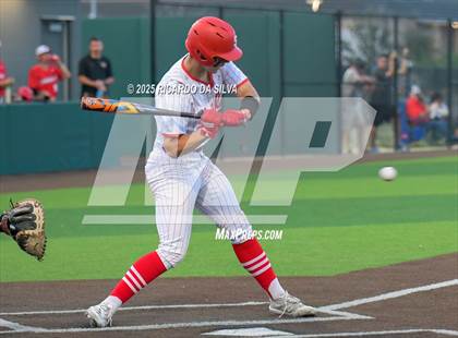 Thumbnail 3 in Bridge City vs. Salado (UIL Baseball 4A D2 Regional Final) photogallery.