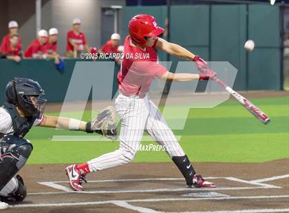 Thumbnail 3 in Bridge City vs. Salado (UIL Baseball 4A D2 Regional Final) photogallery.