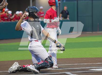 Thumbnail 2 in Bridge City vs. Salado (UIL Baseball 4A D2 Regional Final) photogallery.