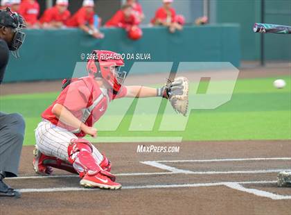 Thumbnail 3 in Bridge City vs. Salado (UIL Baseball 4A D2 Regional Final) photogallery.