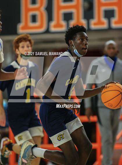 Thumbnail 3 in Campbell Hall vs  Crenshaw (The Beverly Hills Basketball Tournament) photogallery.