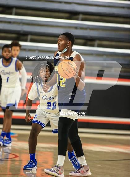 Thumbnail 3 in Campbell Hall vs  Crenshaw (The Beverly Hills Basketball Tournament) photogallery.