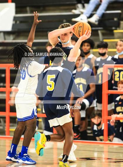 Thumbnail 2 in Campbell Hall vs  Crenshaw (The Beverly Hills Basketball Tournament) photogallery.
