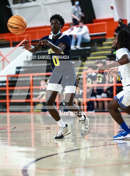 Thumbnail 3 in Campbell Hall vs  Crenshaw (The Beverly Hills Basketball Tournament) photogallery.
