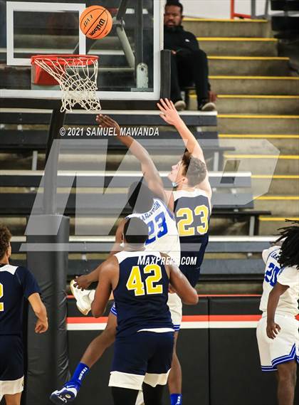 Thumbnail 3 in Campbell Hall vs  Crenshaw (The Beverly Hills Basketball Tournament) photogallery.
