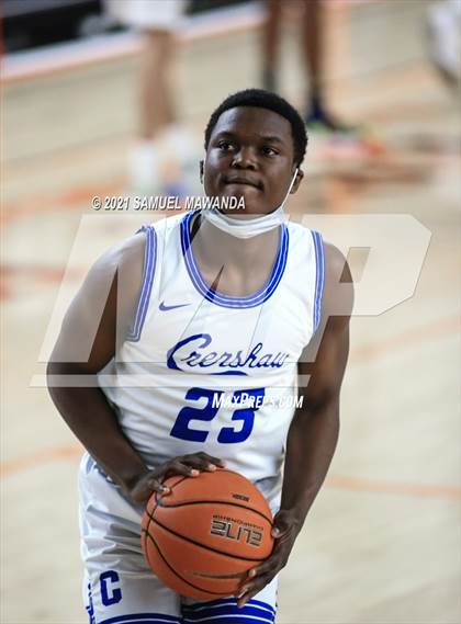 Thumbnail 3 in Campbell Hall vs  Crenshaw (The Beverly Hills Basketball Tournament) photogallery.