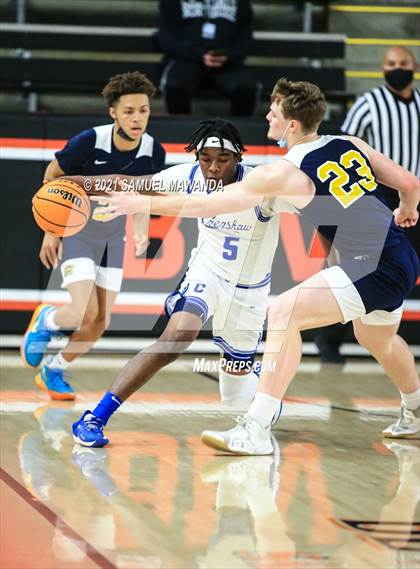 Thumbnail 1 in Campbell Hall vs  Crenshaw (The Beverly Hills Basketball Tournament) photogallery.