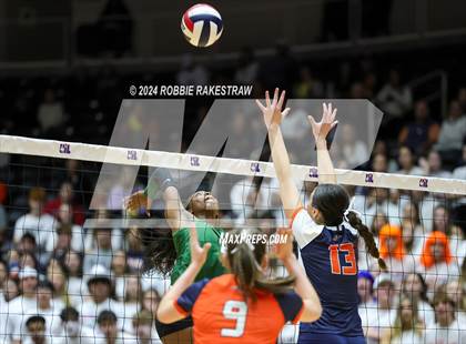 Thumbnail 2 in Cedar Park @ Wakeland (UIL 5A Volleyball Division II Final) photogallery.