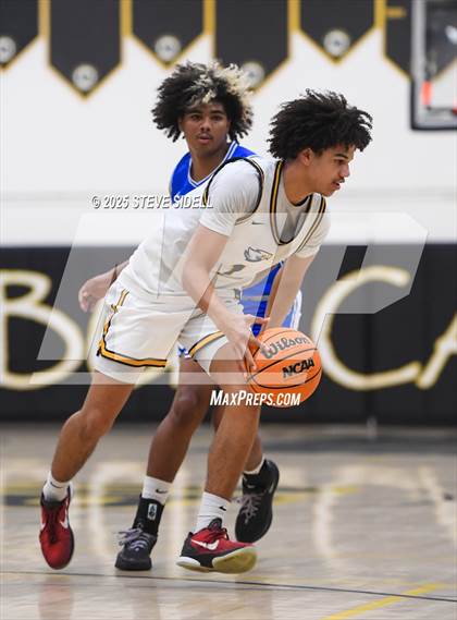 Thumbnail 2 in San Diego vs. Rancho Christian photogallery.