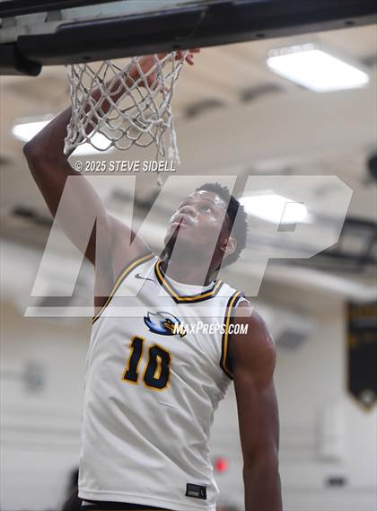 Thumbnail 3 in San Diego vs. Rancho Christian photogallery.