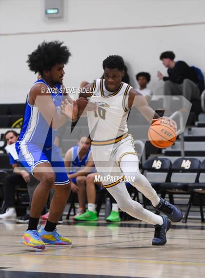 Thumbnail 3 in San Diego vs. Rancho Christian photogallery.