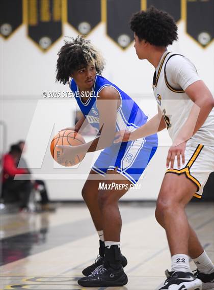 Thumbnail 3 in San Diego vs. Rancho Christian photogallery.