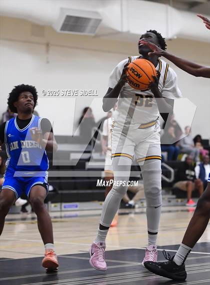 Thumbnail 1 in San Diego vs. Rancho Christian photogallery.