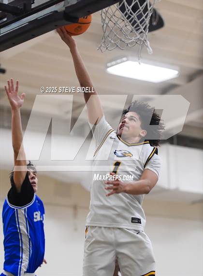 Thumbnail 3 in San Diego vs. Rancho Christian photogallery.