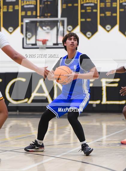 Thumbnail 2 in San Diego vs. Rancho Christian photogallery.