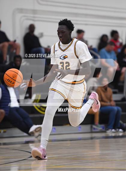 Thumbnail 3 in San Diego vs. Rancho Christian photogallery.