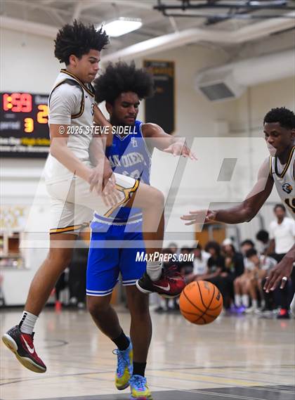 Thumbnail 1 in San Diego vs. Rancho Christian photogallery.