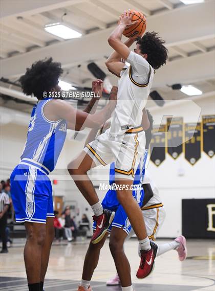 Thumbnail 3 in San Diego vs. Rancho Christian photogallery.